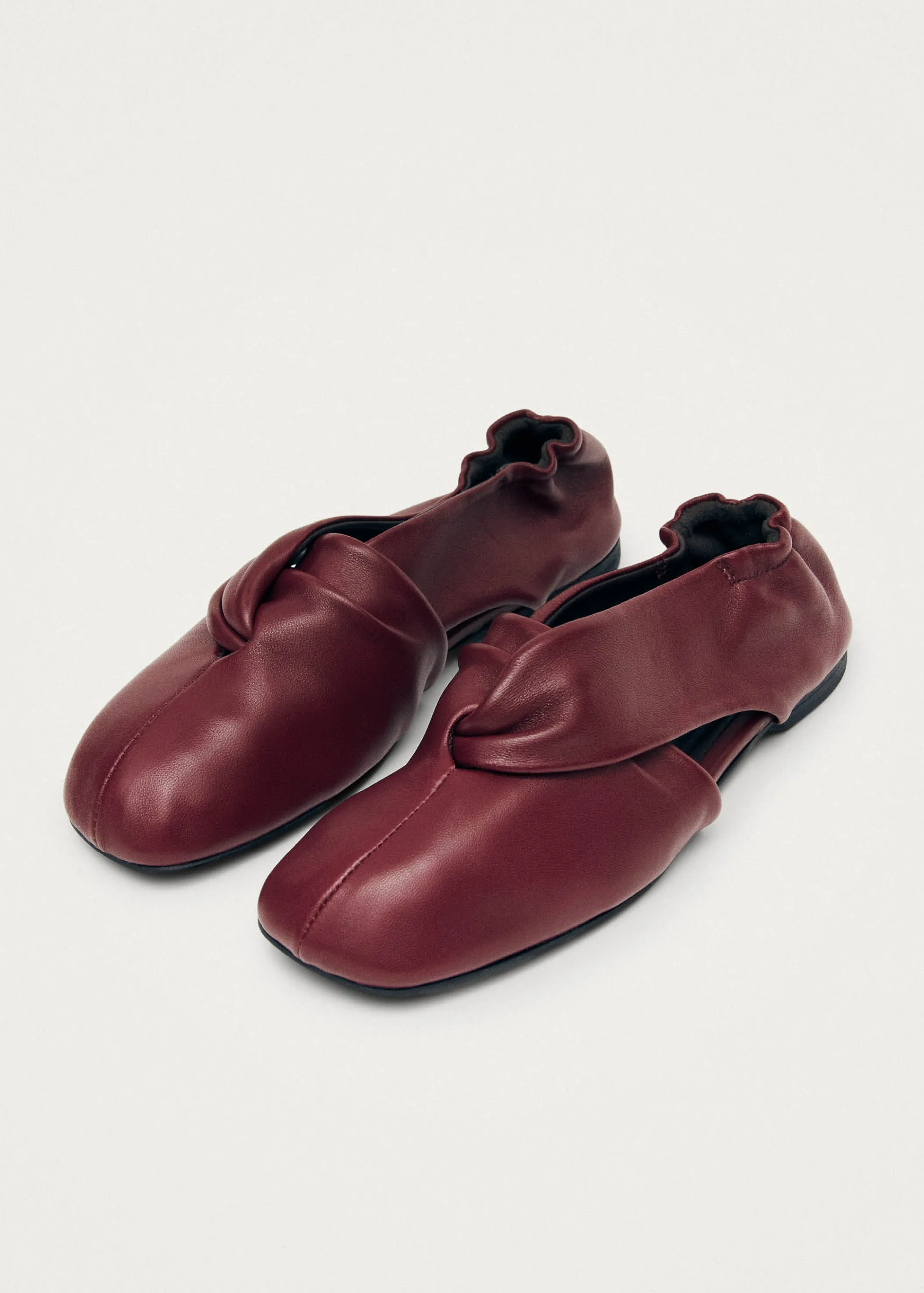 ALOHAS Alaula Burgunderrote Leder Ballerinas< Ballerinas