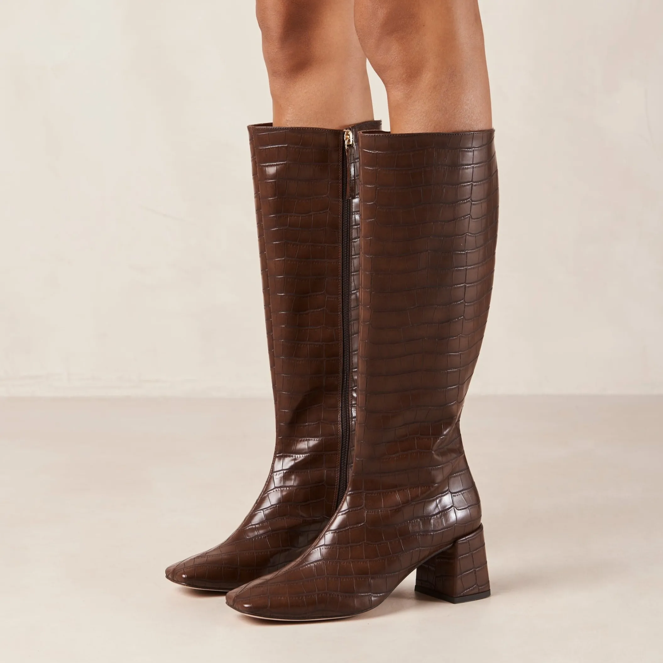 ALOHAS Chalk Alli Brown Vegan Leather Boots< Vegan