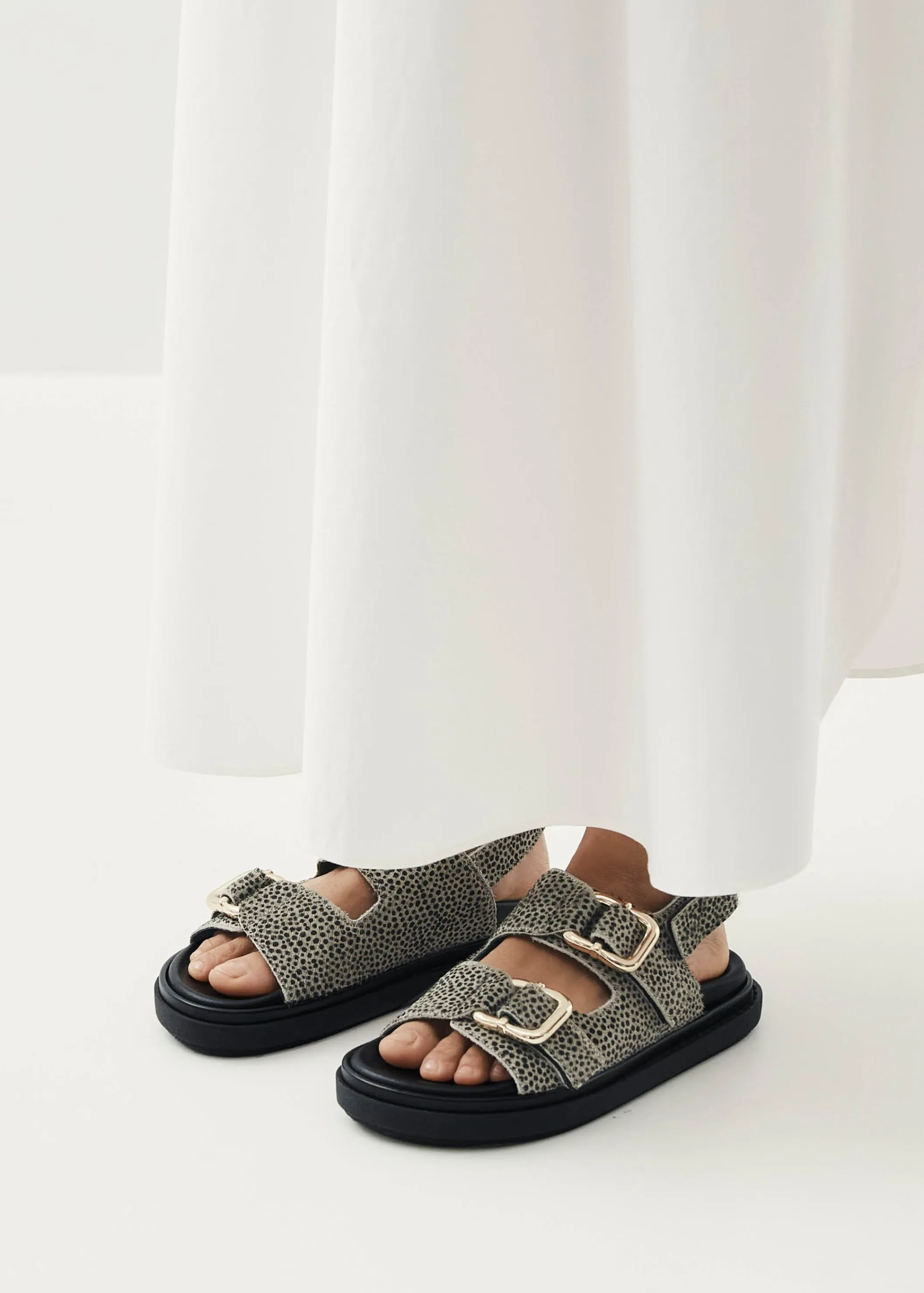 ALOHAS Harper Soft Grey Leather Sandals< Limited Units | Sandalen