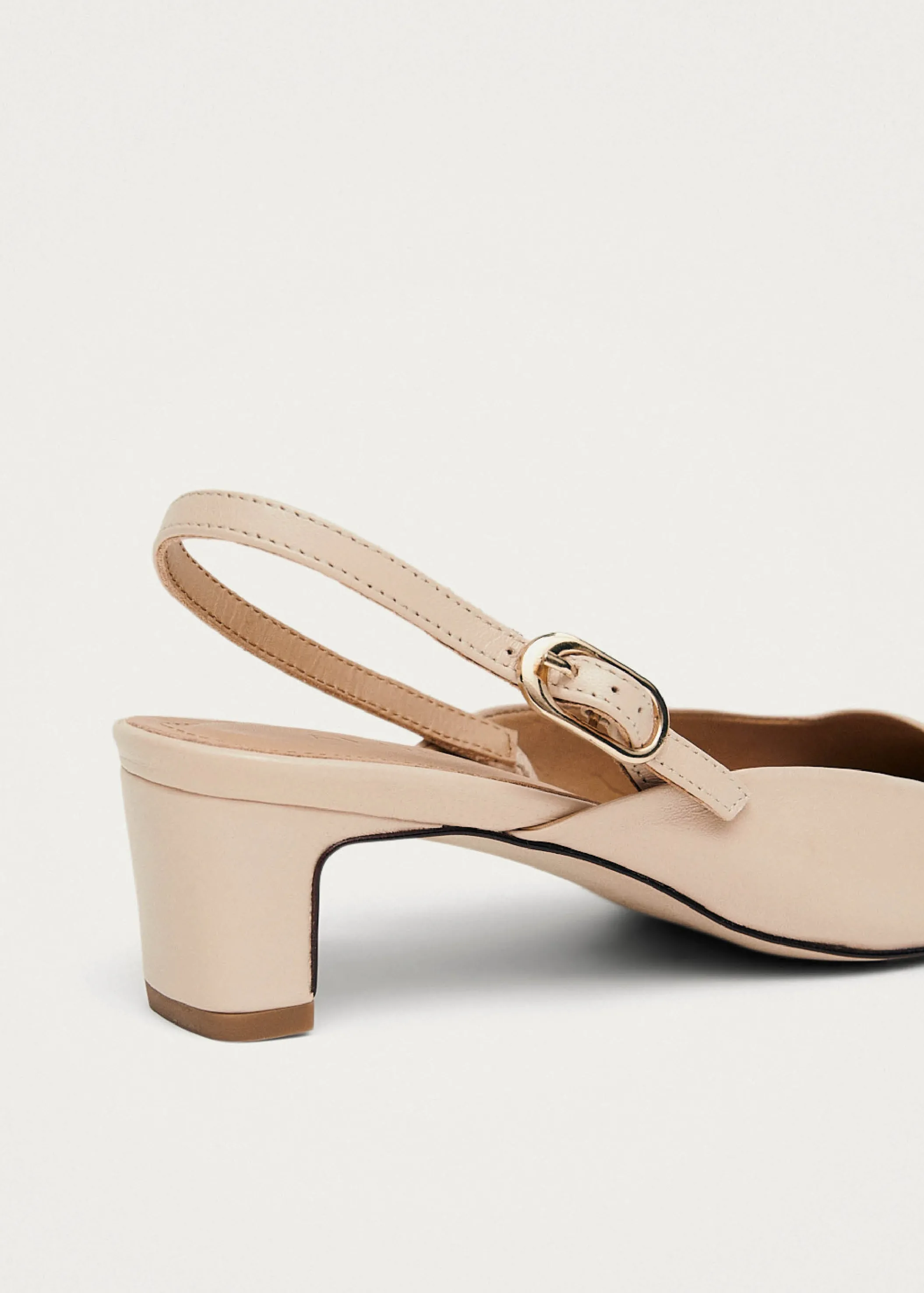 ALOHAS Lindy Bicolor Cremefarbene Schwarze Leder Pumps< Limited Units | Absatzschuhe