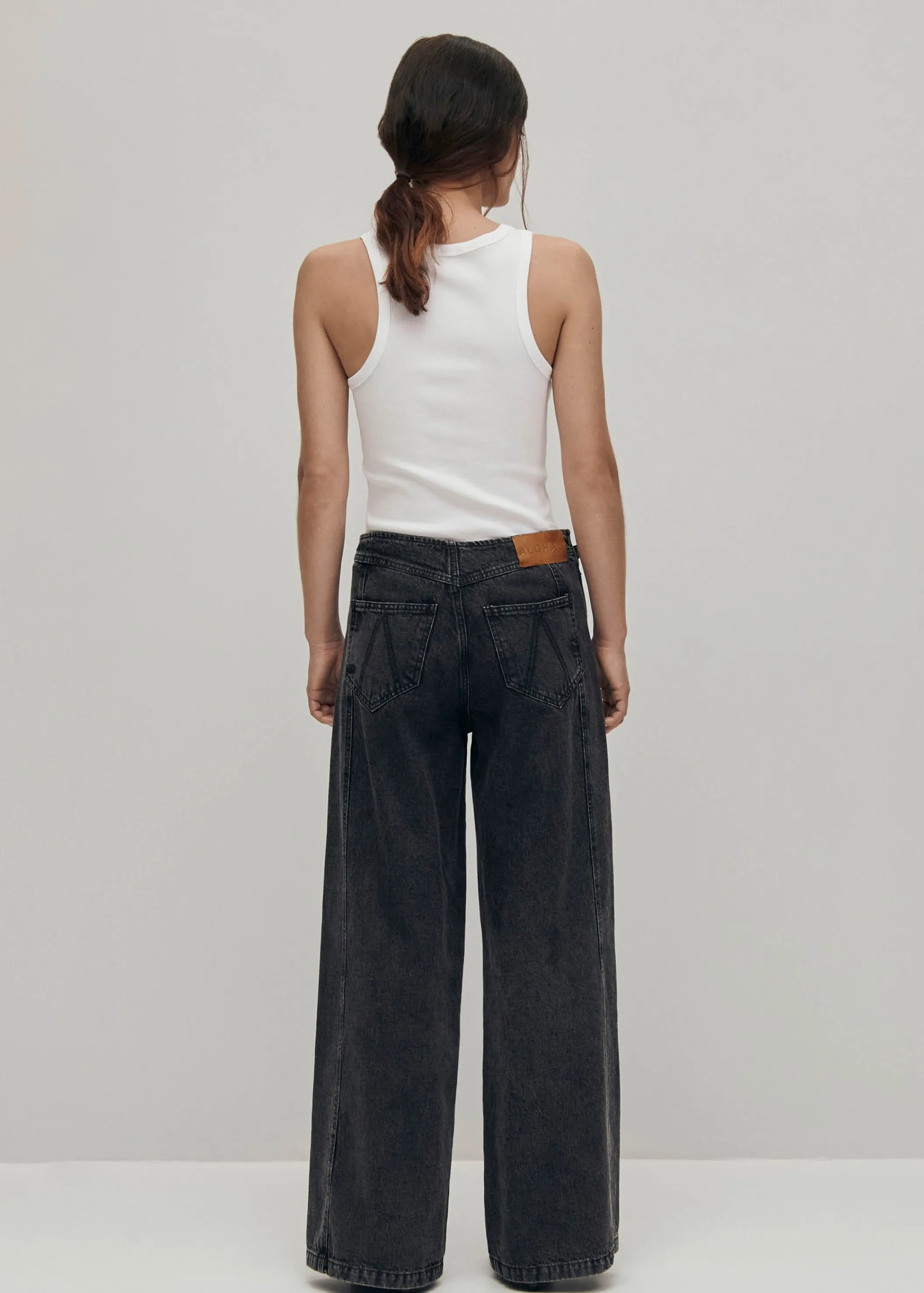 ALOHAS Magda Low-Rise Schwarze Jeans< Limited Units | Denim