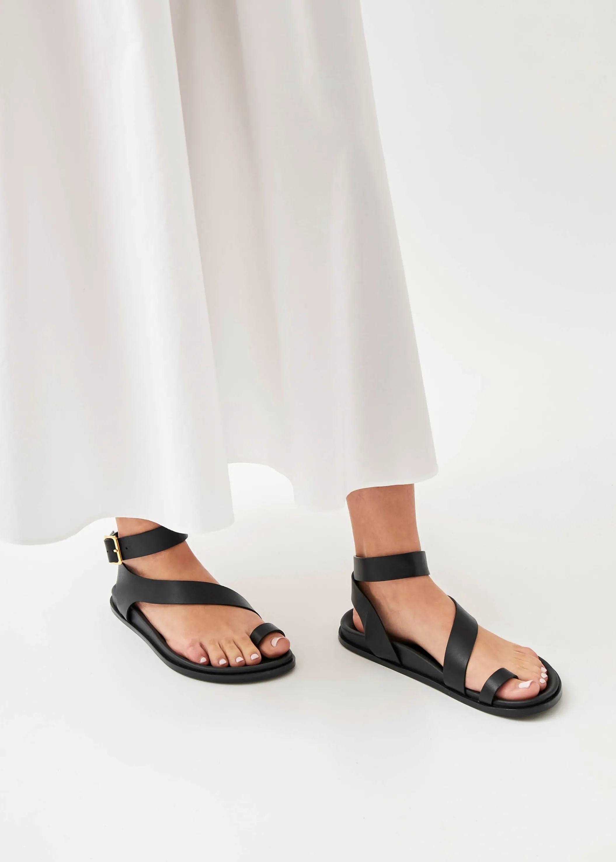 ALOHAS Myles Schwarze Ledersandalen< Sandalen