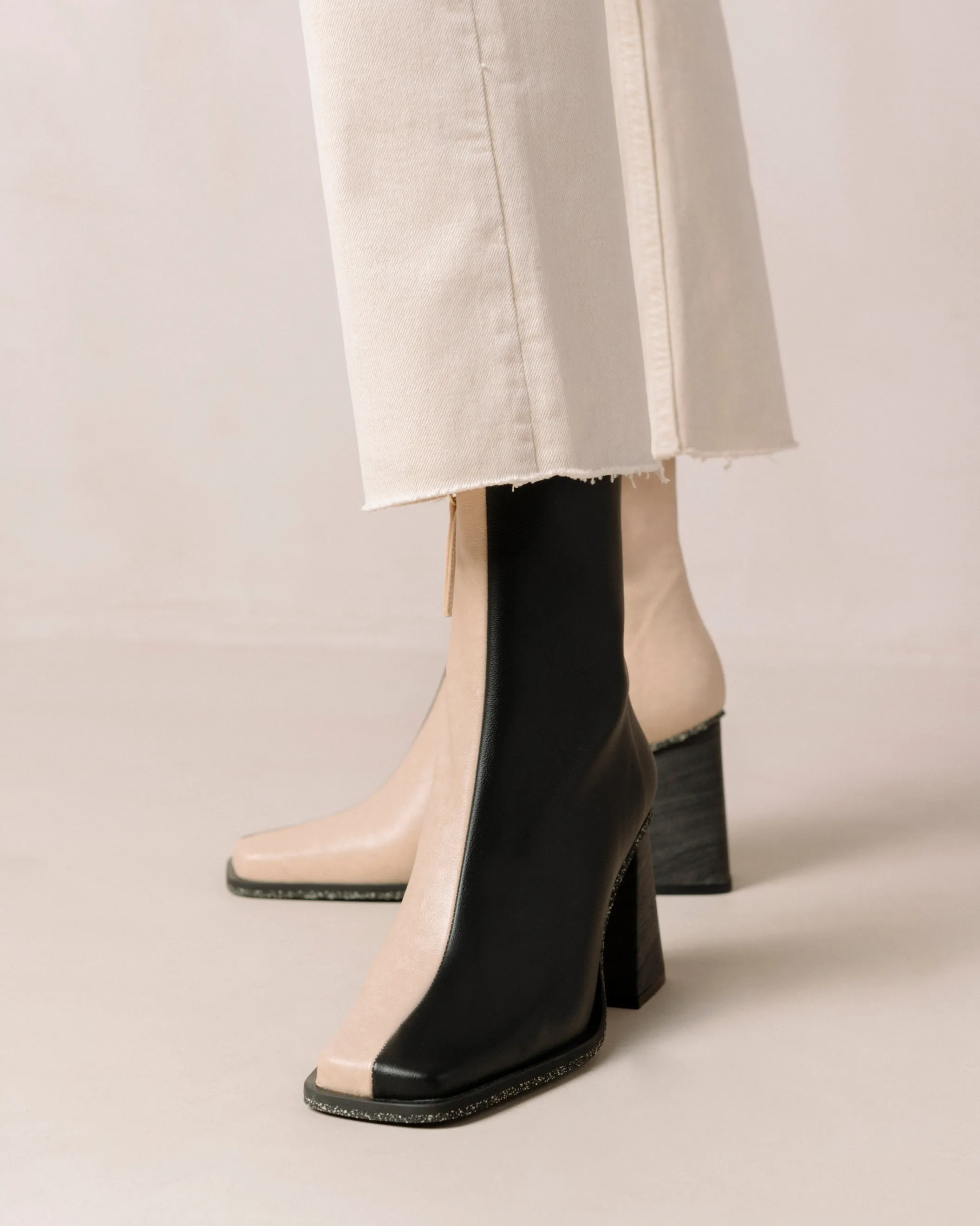 ALOHAS South Bicolor Corn Stone Beige Black Vegan Leather Ankle Boots< Vegan