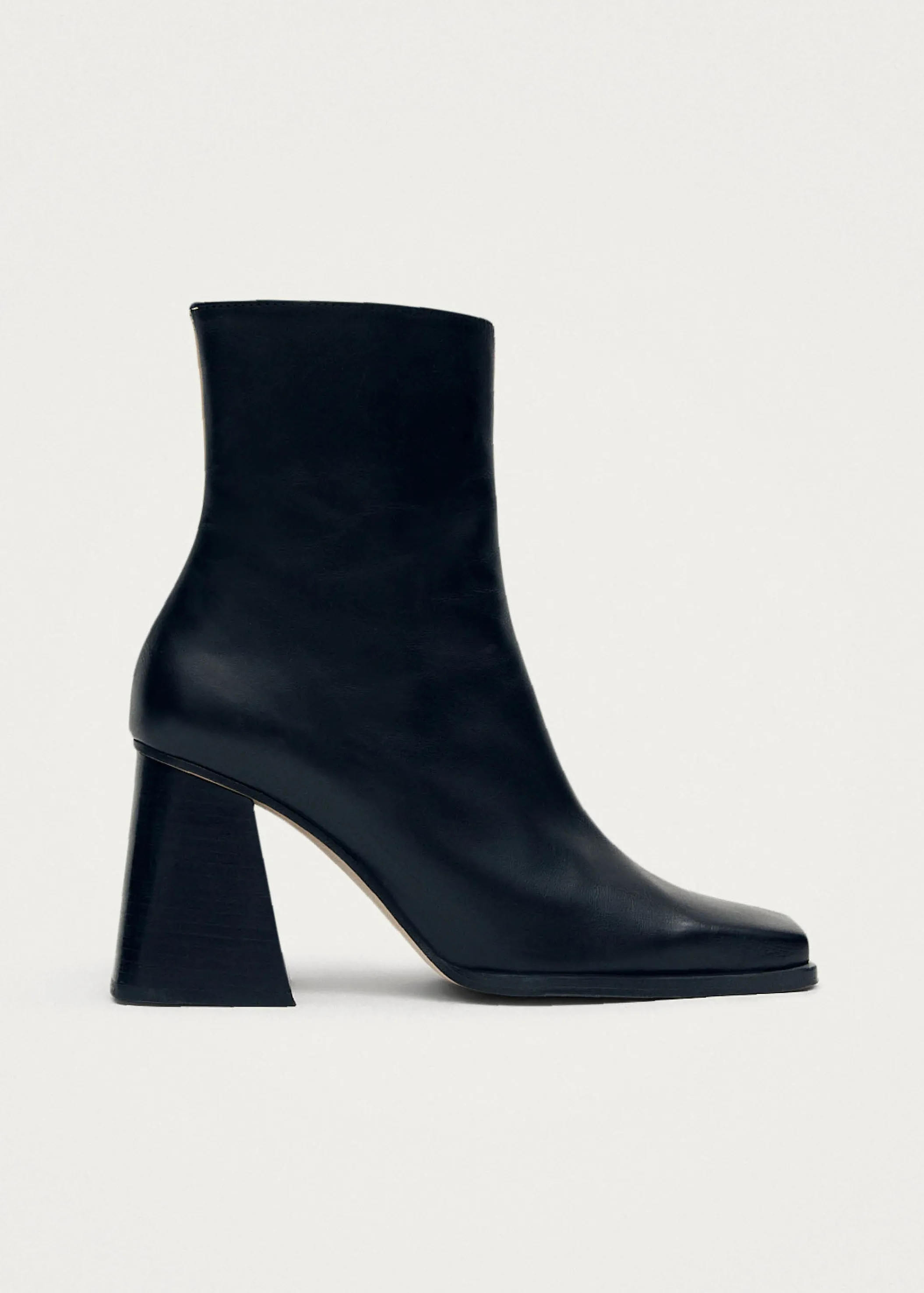 ALOHAS South Bicolor Schwarze und beigefarbene Lederstiefel< Limited Units | Stiefel