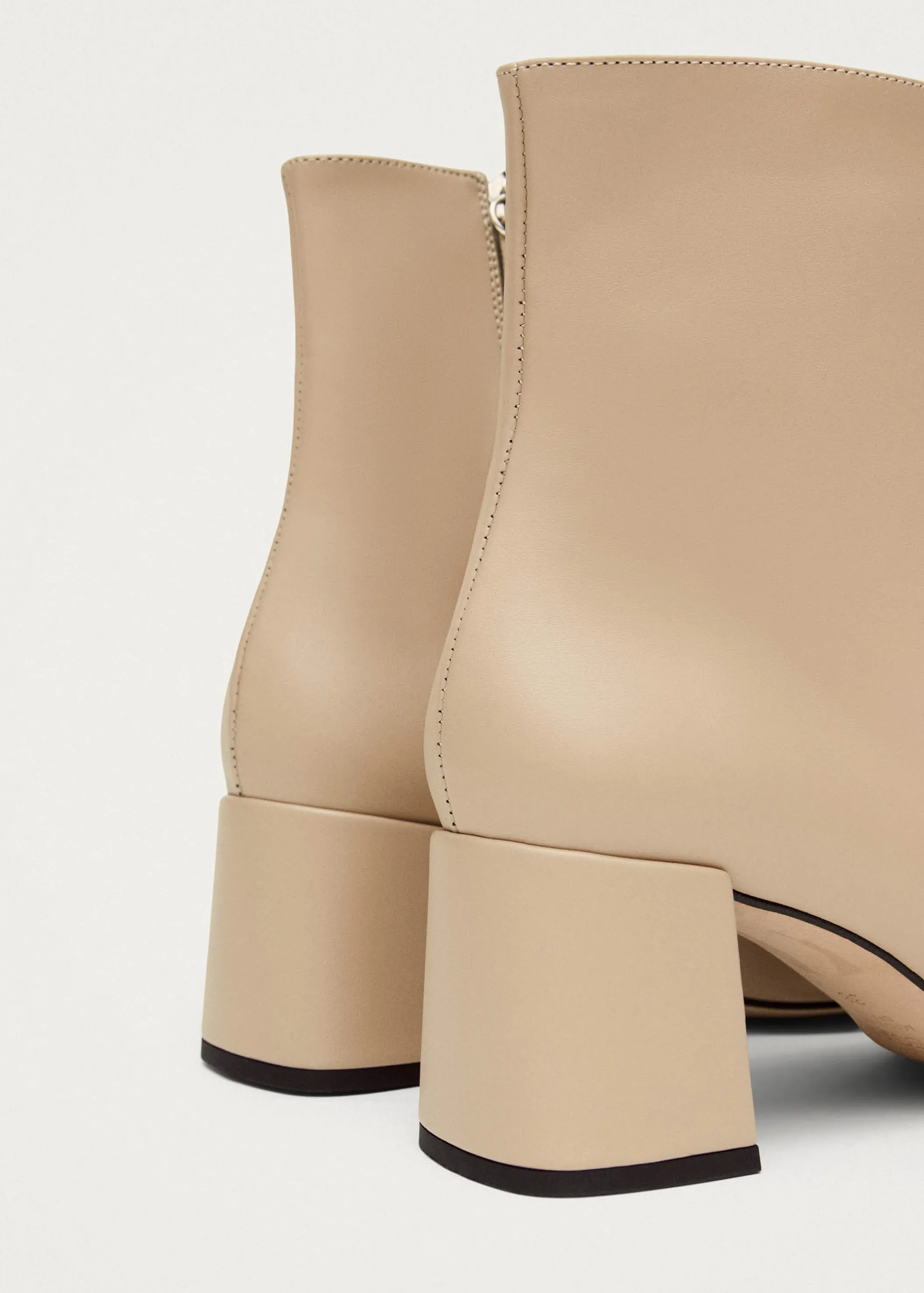 ALOHAS Watercolor Tahini Beige Vegan Leather Ankle Boots< Vegan